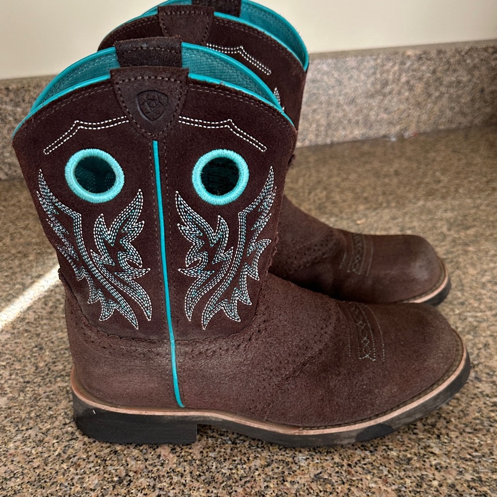 Ariat Kids Boots in Brown and Teal